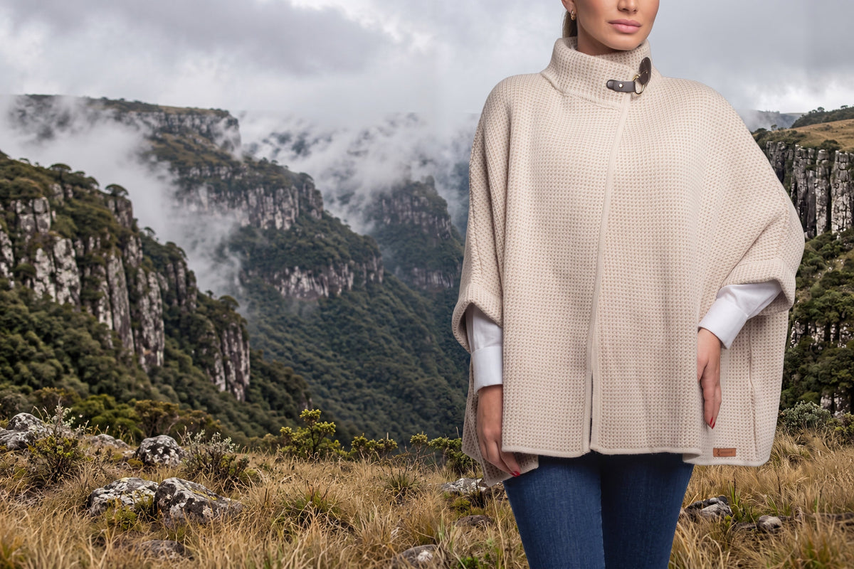 Poncho feminino Santa Fe nos Aparados da Serra