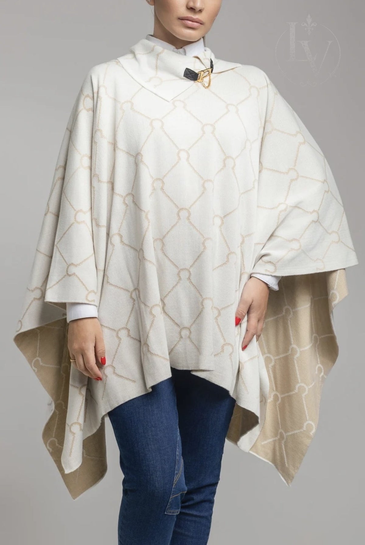 Poncho Ferraduras - Off White/Bege